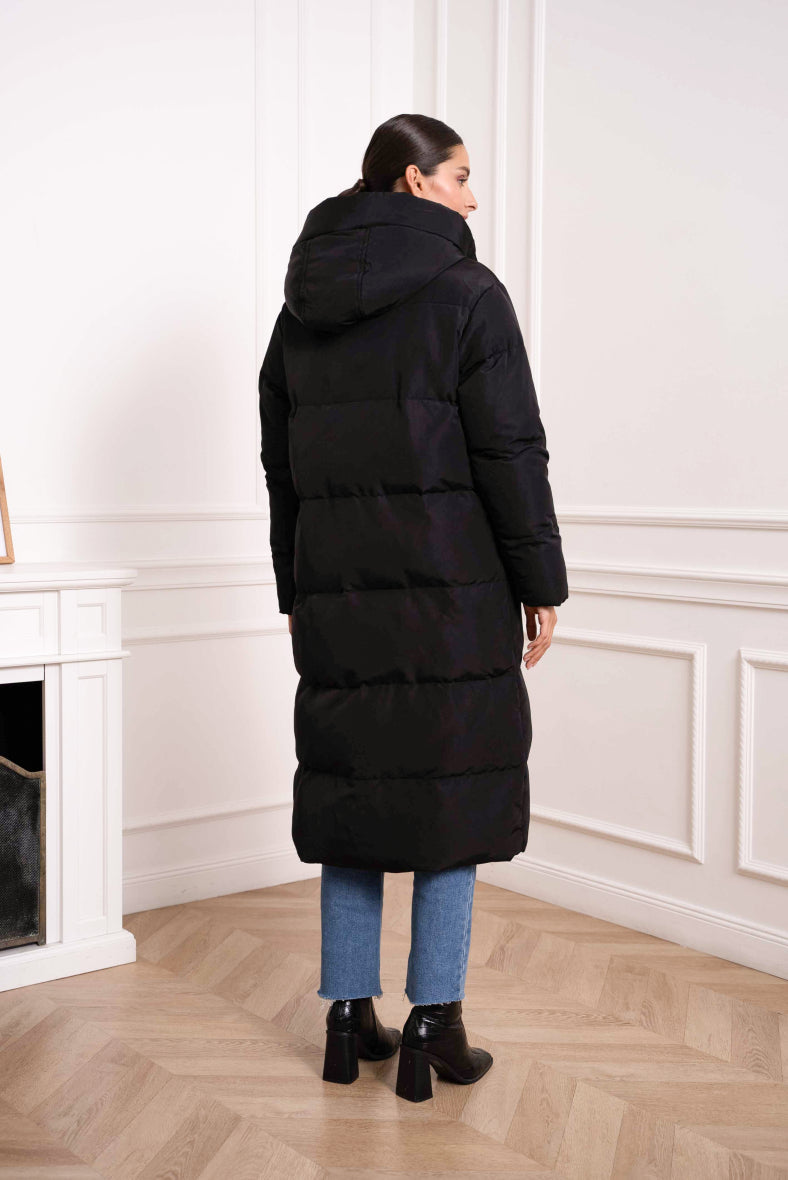ATTENTIF juodas oversized puffer paltas su gobtuvu